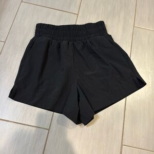 NWOT Abercrombie & Fitch Black High Waisted Traveler Shorts | Size XS